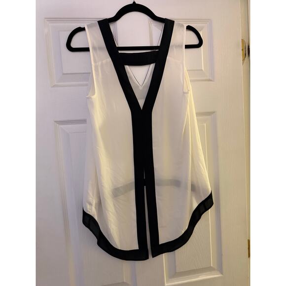 White sheer top from express size small - Picture 3 of 6